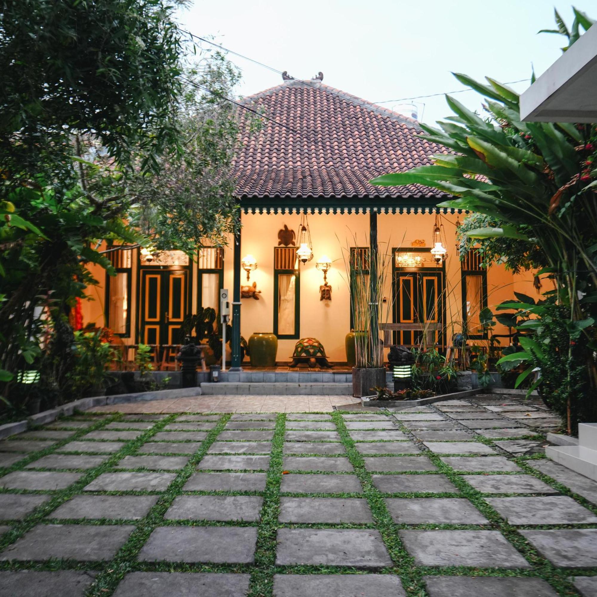 Apartamento Omahkura 1 Yogyakarta Exterior foto