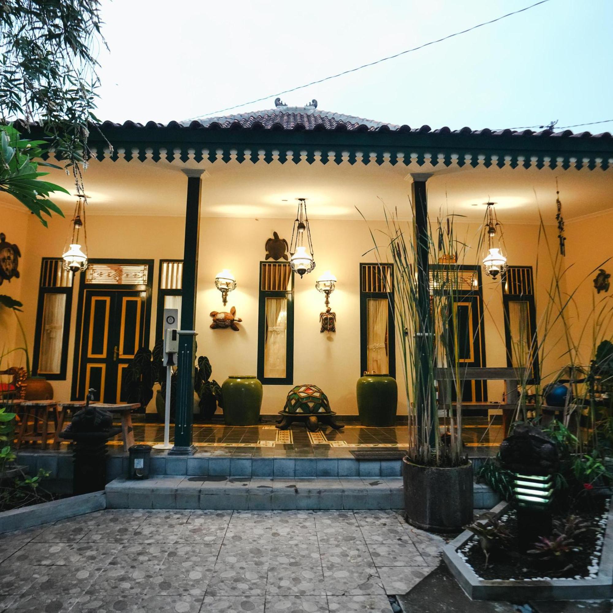 Apartamento Omahkura 1 Yogyakarta Exterior foto